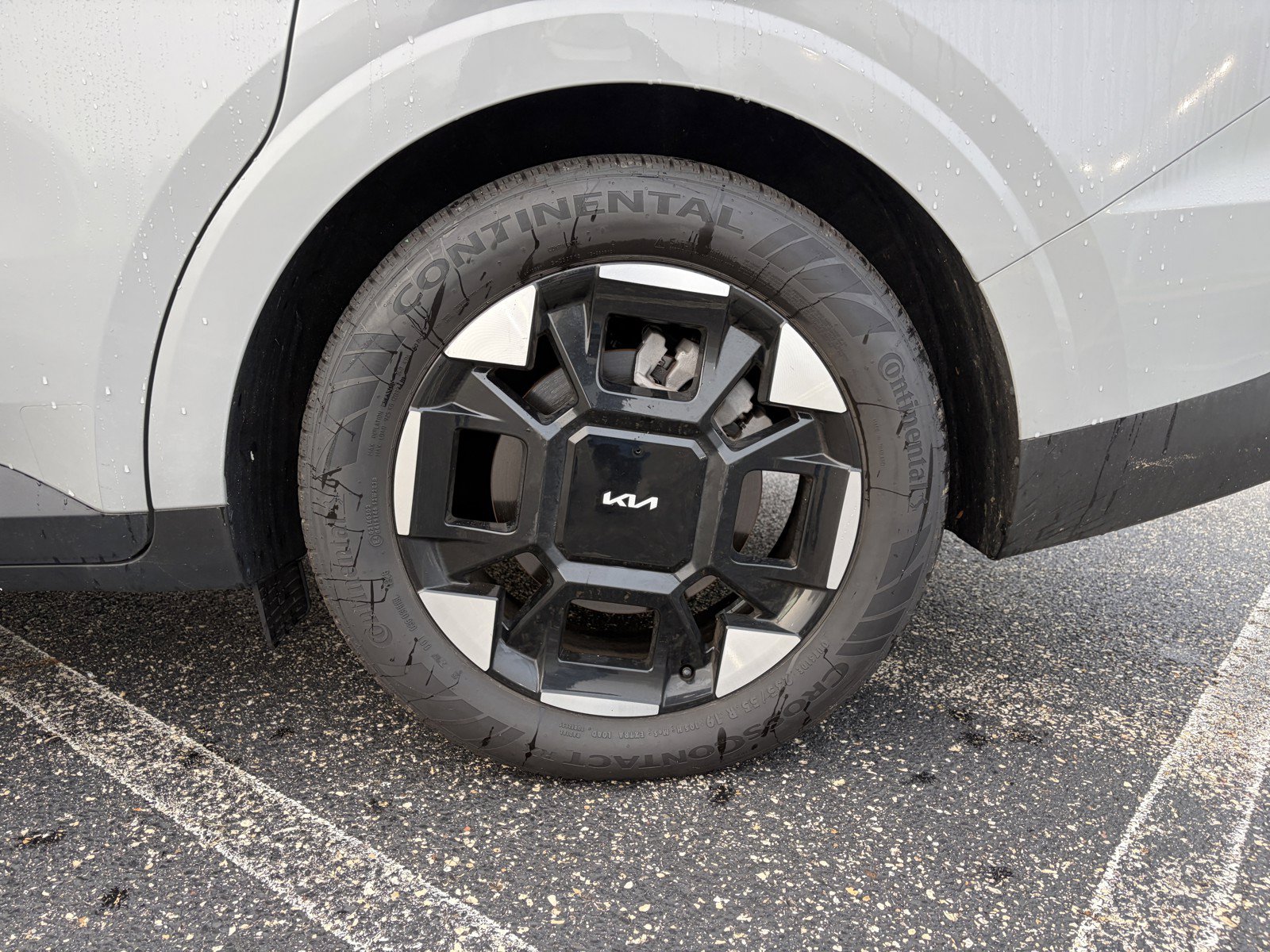 Used 2026 Kia Carnival EX FWD image 13