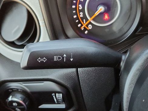 Used 2025 Jeep Gladiator Nighthawk image 20