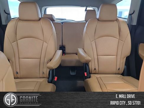 Used 2019 Buick Enclave Premium w/ Experience Buick Package AWD/4WD image 35