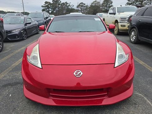 Used 2009 Nissan 370Z Touring w/ Sport Pkg image 2