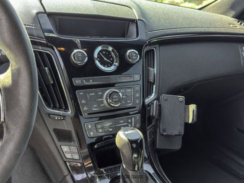 Used 2011 Cadillac CTS V RWD image 28