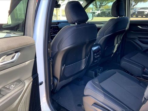 New 2026 Jeep Grand Cherokee L Laredo X image 18