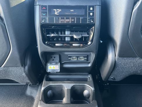 New 2025 Jeep Grand Cherokee L Limited AWD/4WD image 25