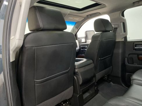 Used 2019 GMC Sierra 2500 SLT w/ Duramax Plus Package image 16