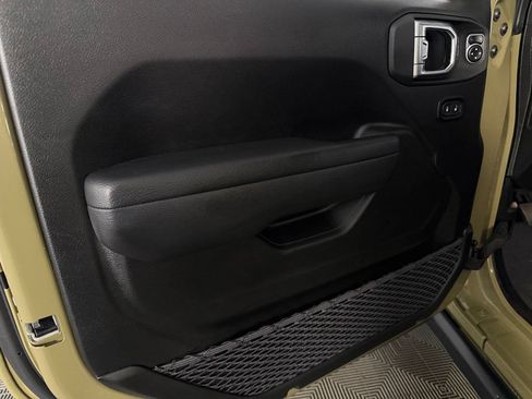 Certified 2026 Jeep Wrangler Unlimited Rubicon AWD/4WD image 24