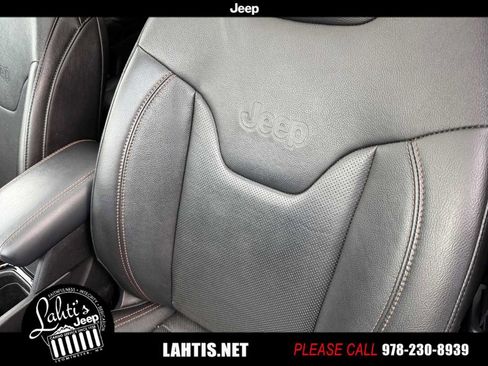 Certified 2022 Jeep Compass Limited w/ (RED) Package image 43