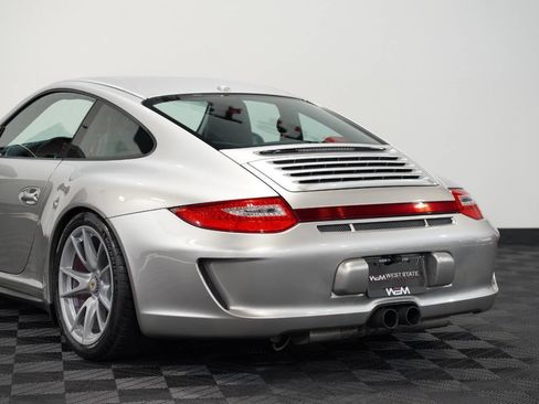 Used 2012 Porsche 911 Carrera 4 GTS image 17