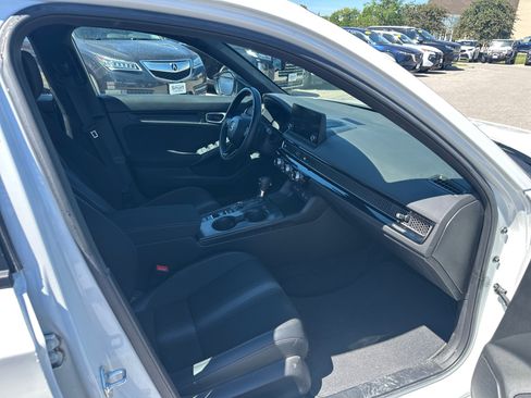 Used 2023 Honda Civic Sport image 14