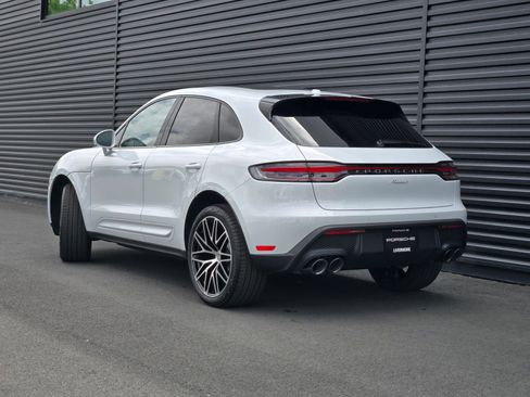 New 2026 Porsche Macan AWD/4WD image 3
