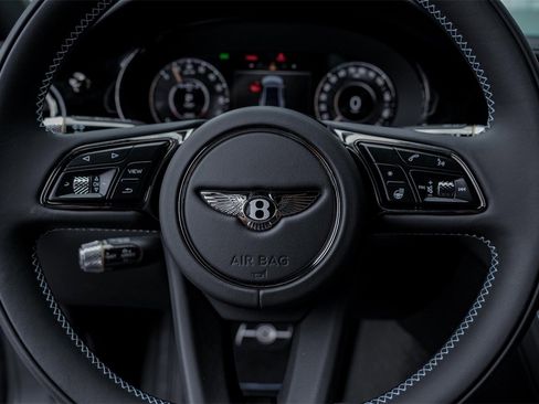 New 2025 Bentley Flying Spur Plug-In Hybrid image 24