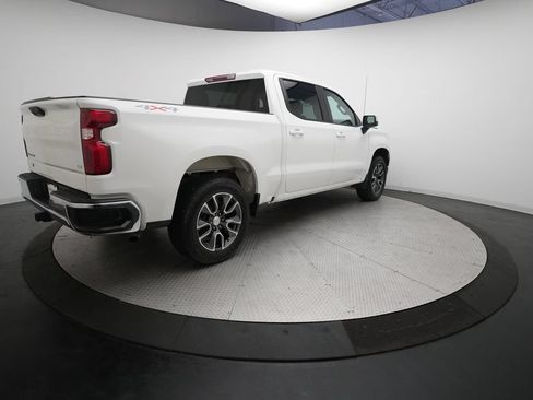 Used 2024 Chevrolet Silverado 1500 LT AWD/4WD image 29