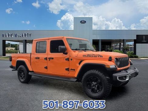 Used 2025 Jeep Gladiator Sport AWD/4WD image 7