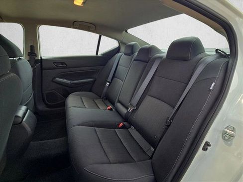 Used 2025 Nissan Altima 2.5 SV FWD image 16