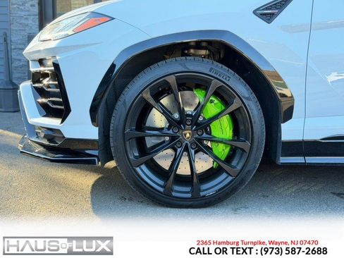 Used 2022 Lamborghini Urus image 13