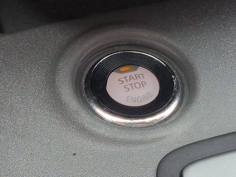 Certified 2021 Nissan Frontier SV AWD/4WD image 27