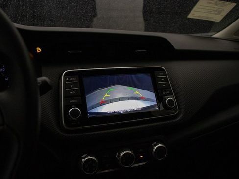 New 2025 Nissan Kicks Play S image 36