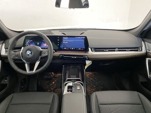 Used 2025 BMW X1 xDrive28i w/ Technology Package AWD/4WD image 15