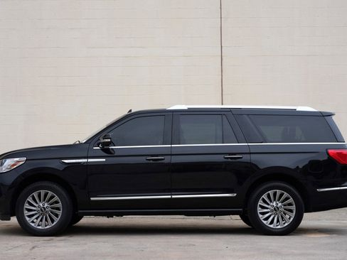 Used 2020 Lincoln Navigator L 4WD image 9