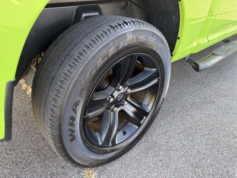 Used 2017 RAM 1500 Sport w/ Sublime Green Sport Package image 43