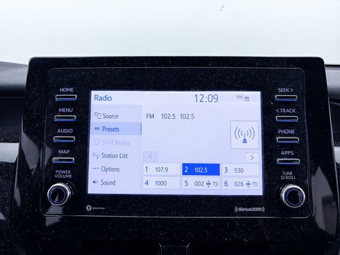 Used 2023 Toyota Camry LE image 22