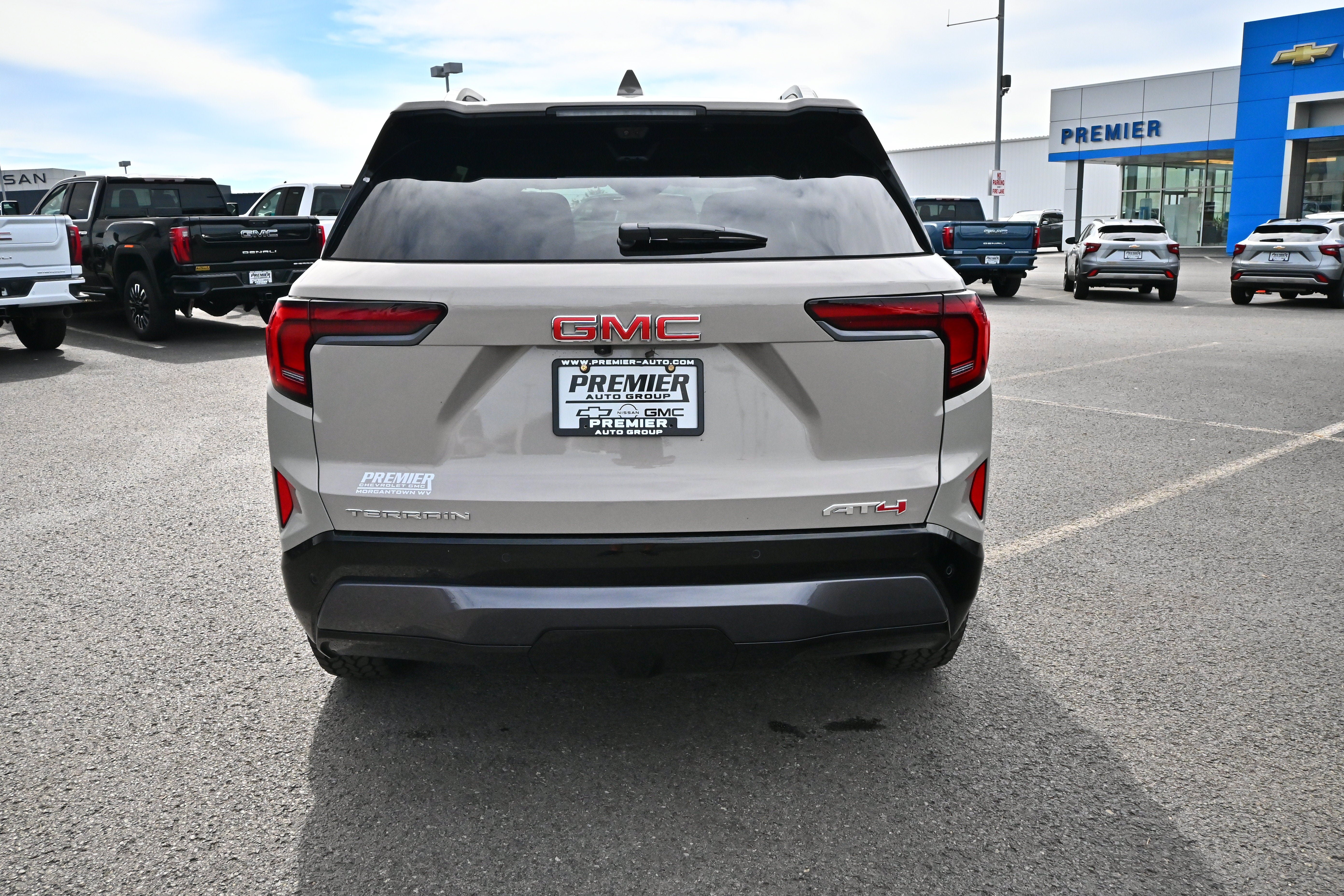 New 2027 GMC Terrain AT4 w/ Technology Package II AWD/4WD image 7
