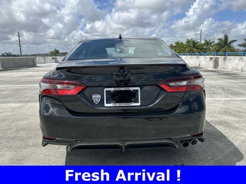 Used 2023 Toyota Camry SE w/ Convenience Package image 17