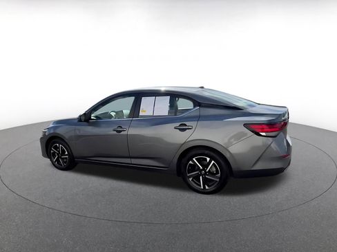 Used 2025 Nissan Sentra SV FWD image 10