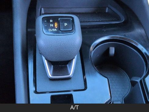Certified 2025 Nissan Rogue SV FWD image 15