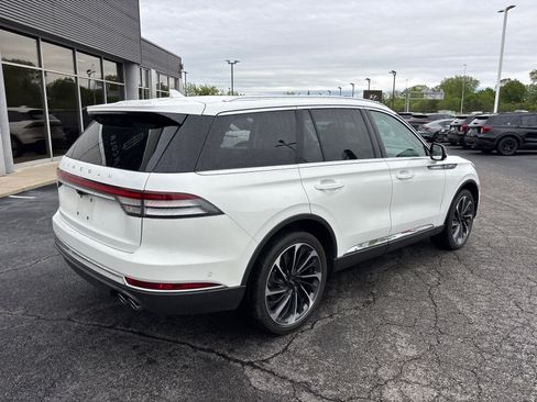Used 2024 Lincoln Aviator Reserve w/ Equipment Group 201A AWD/4WD image 7