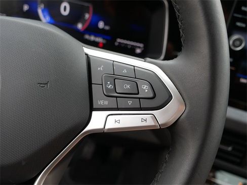 Certified 2025 Volkswagen Jetta SE image 26