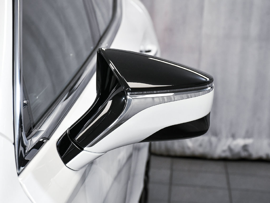 Used 2022 Lexus LS 500h AWD w/ Luxury Package image 84