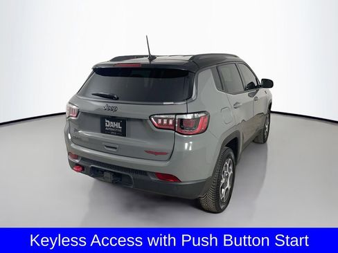 Used 2022 Jeep Compass Trailhawk w/ Trailhawk Convenience Group image 9