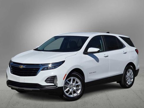 Used 2024 Chevrolet Equinox LT image 1