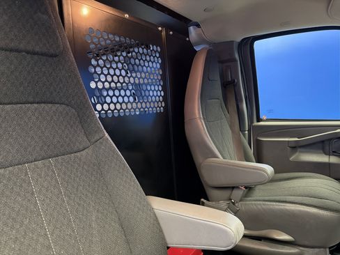 Used 2024 Chevrolet Express 2500 w/ Driver Convenience Package RWD image 23