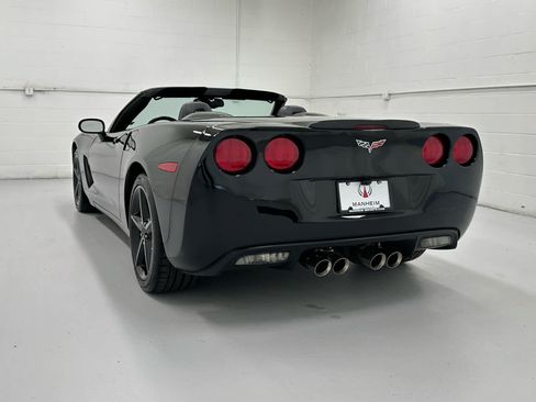Used 2013 Chevrolet Corvette Convertible RWD image 8