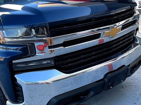 Used 2019 Chevrolet Silverado 1500 LT w/ All-Star Edition image 29