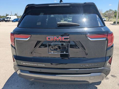 Used 2025 GMC Terrain Elevation AWD/4WD image 6