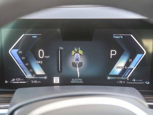 Used 2025 BMW X5 xDrive50e w/ Executive Package image 19