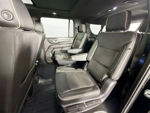 Used 2022 GMC Yukon XL SLT image 23