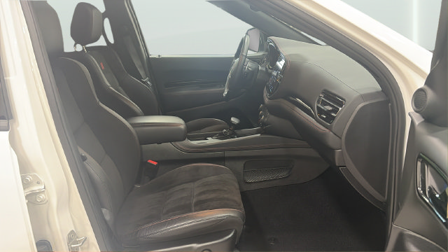 Used 2025 Dodge Durango GT AWD/4WD image 13