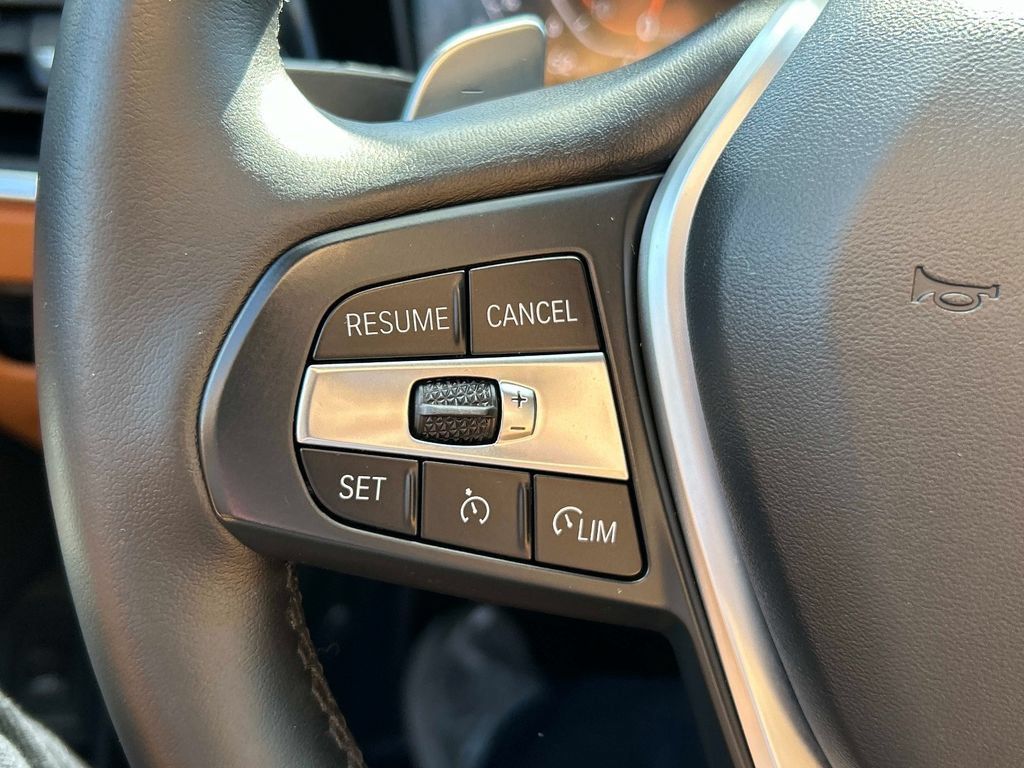 Used 2019 BMW 330i xDrive Sedan w/ Premium Package AWD/4WD image 26