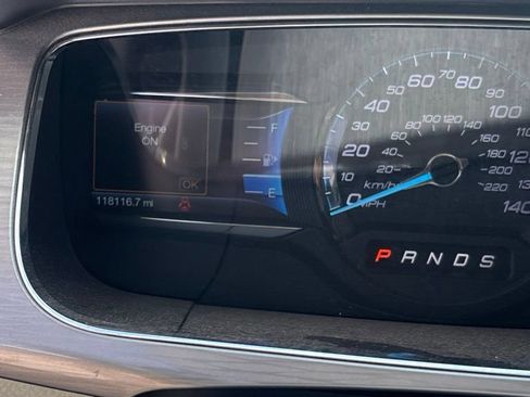 Used 2018 Ford Taurus SEL w/ Equipment Group 201A FWD image 5
