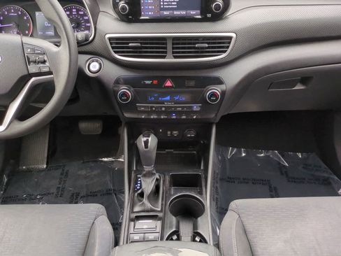 Used 2019 Hyundai Tucson Sport FWD image 18