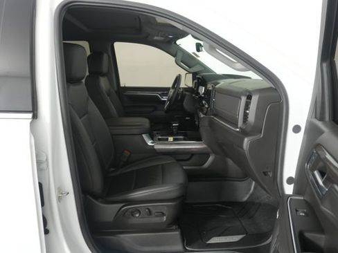 Used 2024 Chevrolet Silverado 1500 LTZ w/ Technology Package AWD/4WD image 34