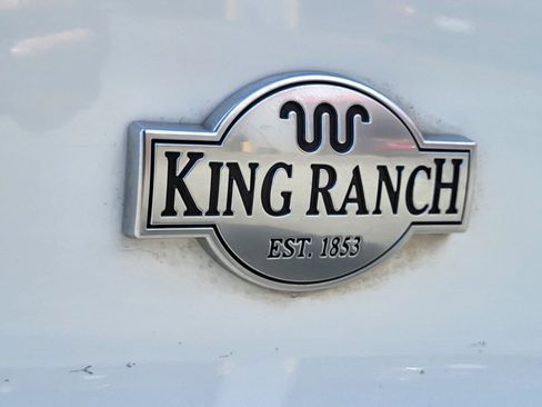 Used 2023 Ford Explorer King Ranch w/ Technology Package image 12