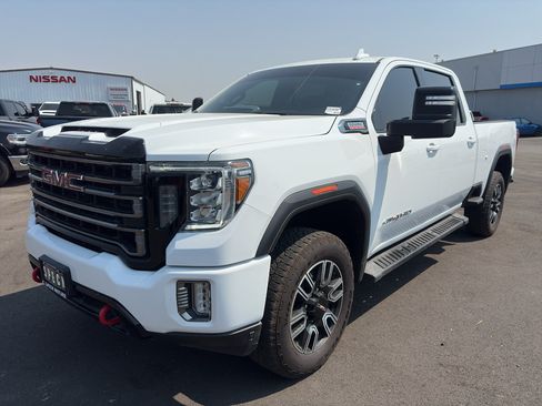 Used 2022 GMC Sierra 2500 AT4 w/ Gooseneck/5TH Wheel Package AWD/4WD image 16