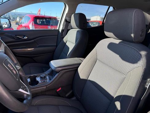 Used 2022 GMC Acadia SLE w/ Driver Convenience Package image 11