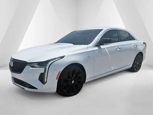 Used 2026 Cadillac CT4 Premium Luxury w/ LPO, ONYX Package AWD/4WD image 3