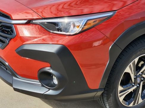 Certified 2025 Subaru Crosstrek 2.0i Premium image 9