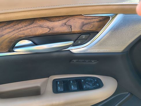 Used 2023 Cadillac XT5 Premium Luxury w/ Platinum Package image 14